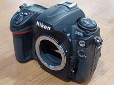 デジタル一眼レフ|NIKON