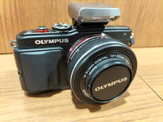 ミラーレス一眼|OLYMPUS