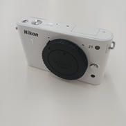 ミラーレス一眼レフ|NIKON