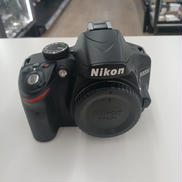 デジタル一眼レフ|NIKON