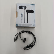 イヤホン|AKG