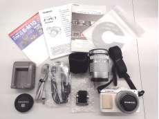 ミラーレス一眼|OLYMPUS