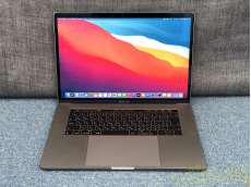 MacBook Pro 15インチ 2018|APPLE