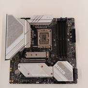 マザーボード|MSI