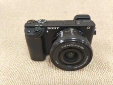 ミラーレス一眼カメラ|SONY