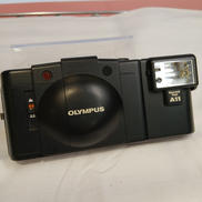 コンパクトフィルムカメラ|OLYMPUS
