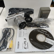 ミラーレス一眼 レンズキット|OLYMPUS