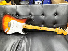 STRATOCASTER|FENDER