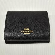 三つ折り財布|COACH