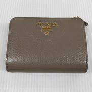 二つ折り財布|PRADA
