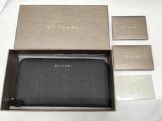 ラウンドファスナー長財布|BVLGARI