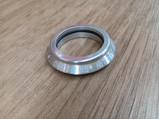 トップカバー|CHRIS KING