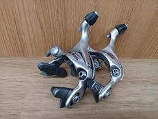 ブレーキキャリパー|SHIMANO