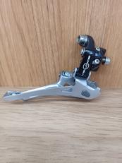 フロントディレイラー|カンパニョーロ