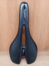 サドル|SPECIALIZED