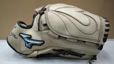 軟式用グローブ|MIZUNO