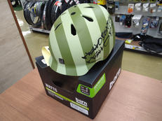 ヘルメット|BERN