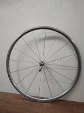 フロントホイール|SHIMANO