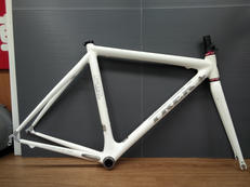 ロードバイクフレーム|TREK