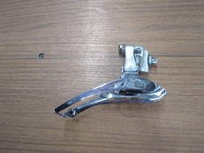 フロントディレイラー|CAMPAGNOLO