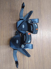 シフター左右|SHIMANO