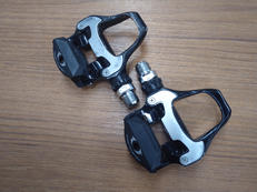 ビンディングペダル|SHIMANO
