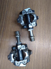 ビンディングペダル|SHIMANO