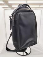 ハリソンボディバッグ|TUMI