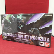 S.H.MONSTERARTS|BANDAI