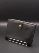 手帳型財布|IL BISONTE