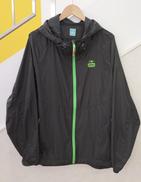 ナイロンジャケット|CHUMS