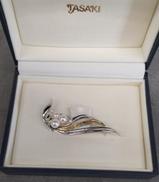 ブローチ|田崎真珠