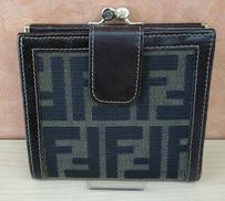 ズッカ柄二つ折り財布|FENDI