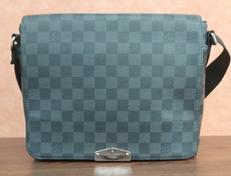 ダミエ　　グラフィット　　ディストリクト|LOUIS VUITTON