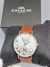 コーチ　レザー　ロゴ　クォーツ腕時計|COACH