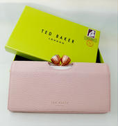 テッドベーカー　レザー　がま口長財布　収納力抜群|TED BAKER