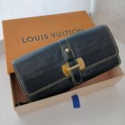 スハリ　LOUIS VUITTON　長財布　ヤギ革|LOUIS VUITTON