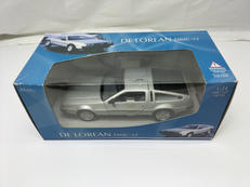 1/24　デロリアン　DMC-12