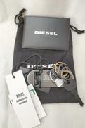 エンボスロゴ鍵チャーム|DIESEL