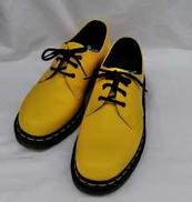 ホールシューズ|DR.MARTENS