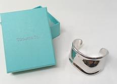 エルサ・ペレッティ ボーン カフ バングル|TIFFANY&CO.