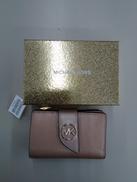 二つ折り財布|MICHAEL KORS
