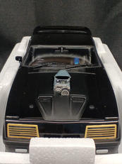 1/18 フォード XB ファルコン|AUTO ART
