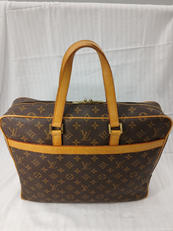 ポルト.ドキュマン.ペガス|LOUIS VUITTON