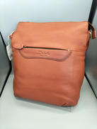 ショルダーバッグ キズ有り|DAKOTA 未使用品