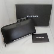 ラウンドジップ|DIESEL