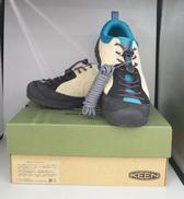 スニーカー|KEEN