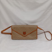 ショルダーバッグ マカダム|CELINE