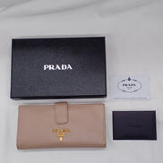 二つ折り財布|PRADA