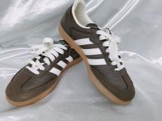 スニーカー(23.5CM)|ADIDAS